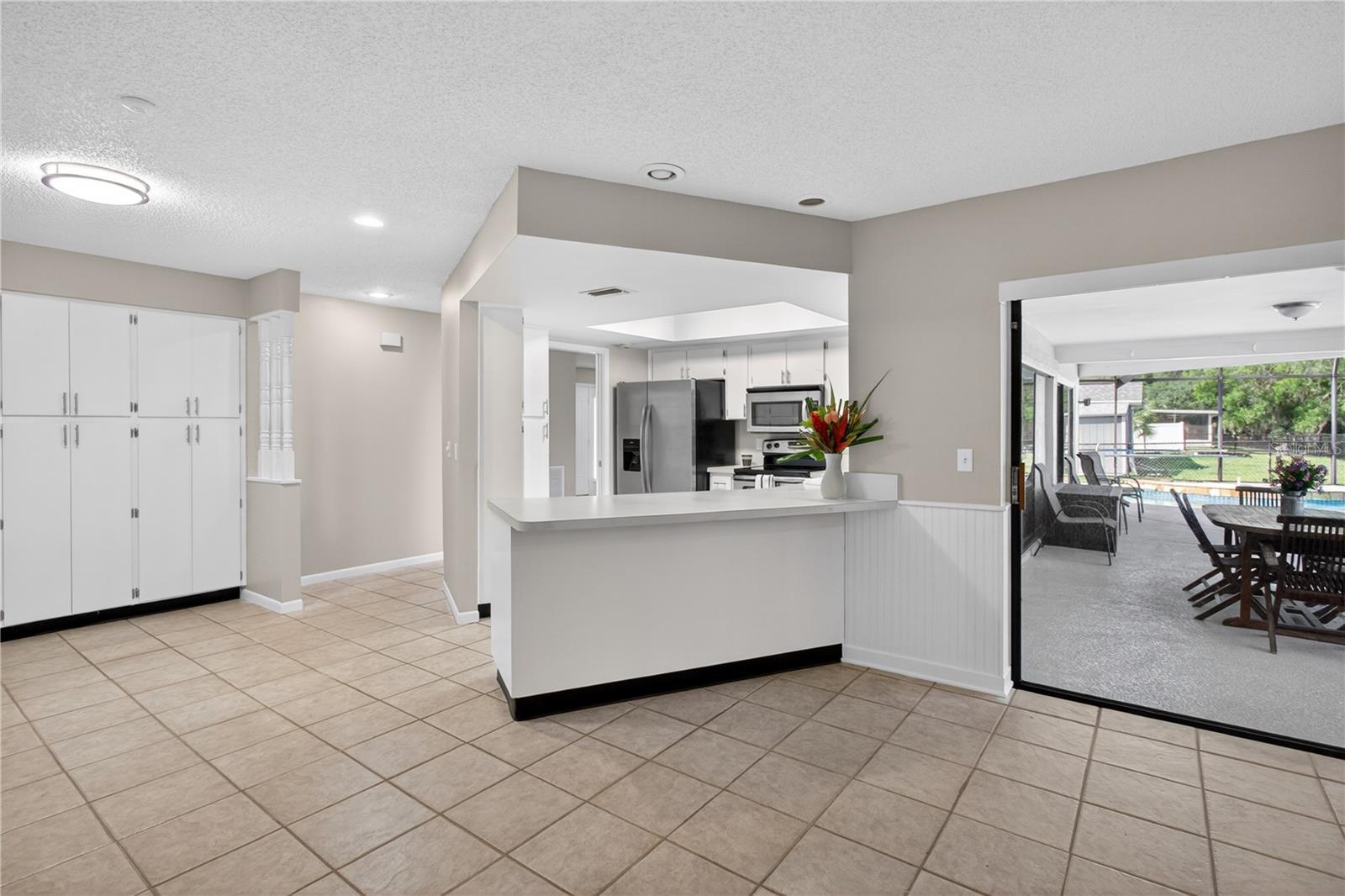 LAKE PADGETT ESTATES EAST - Residential