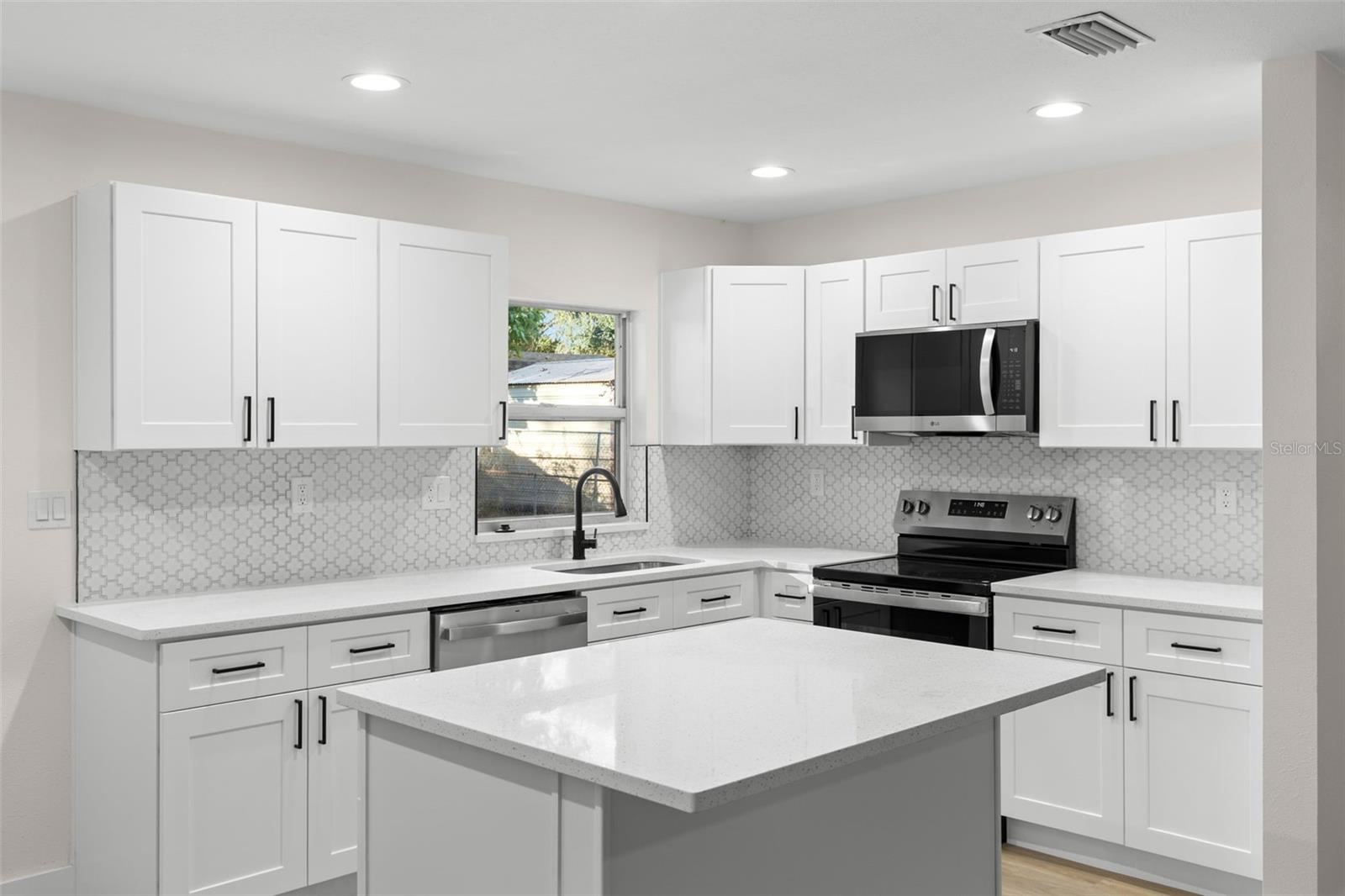 ALTMAN COLBY SUB 1ST A - Residential