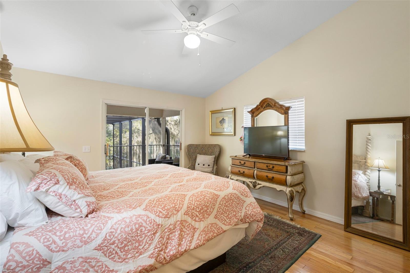 CASCADES UNIT 01 - Residential