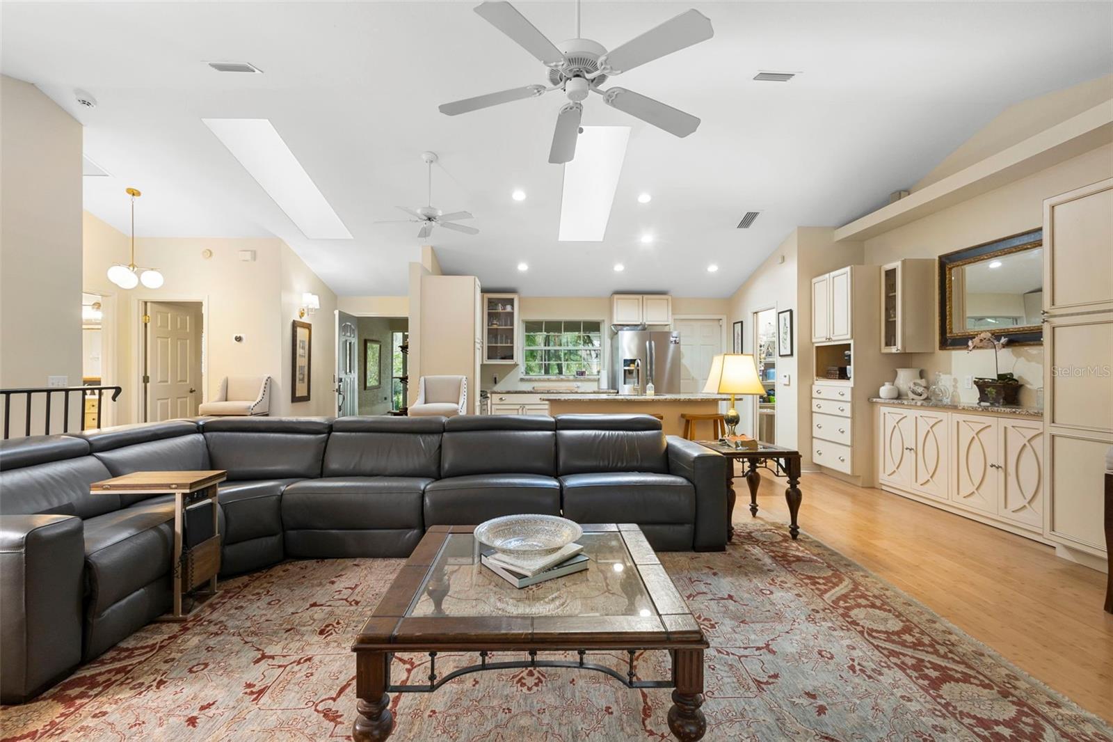 CASCADES UNIT 01 - Residential