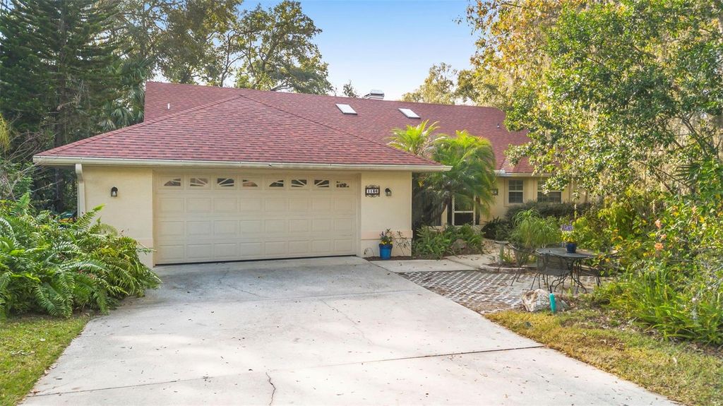 Photo of 1136 W Glen Falls Road, Deland, FL 32720 (MLS # V4946687)