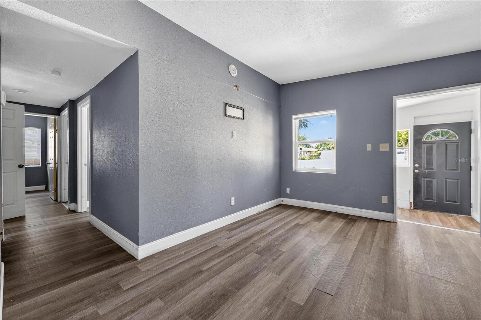 1257 N PINE HILLS ROAD