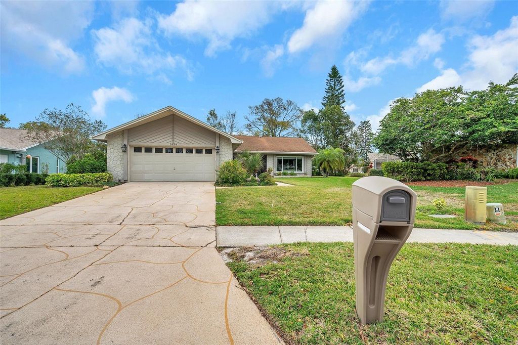 Photo of 1658 Macdonnell Court, Palm Harbor, FL 34684 (MLS # TB8502638)