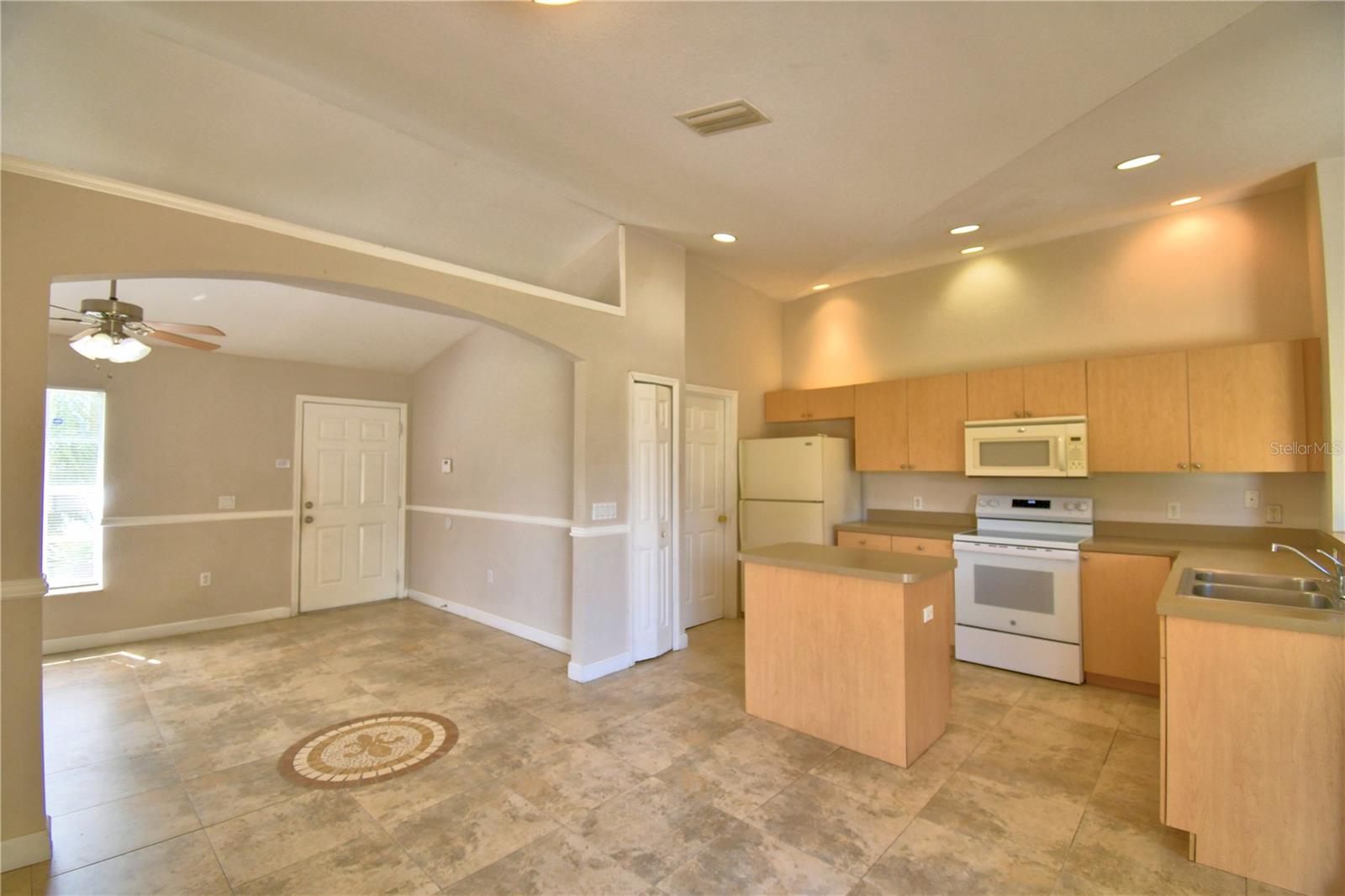 POINCIANA NBRHD 4 VIL 7 - Residential Lease