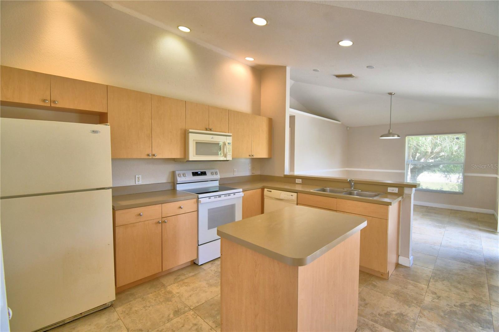 POINCIANA NBRHD 4 VIL 7 - Residential Lease