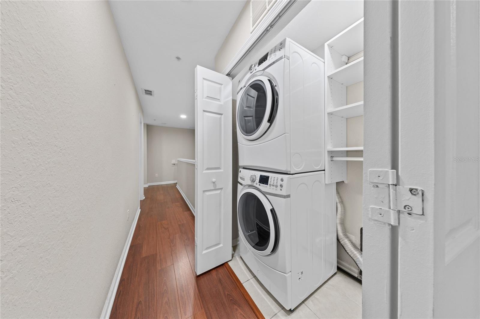 VISTAS/PHILLIPS COMMONS - Residential