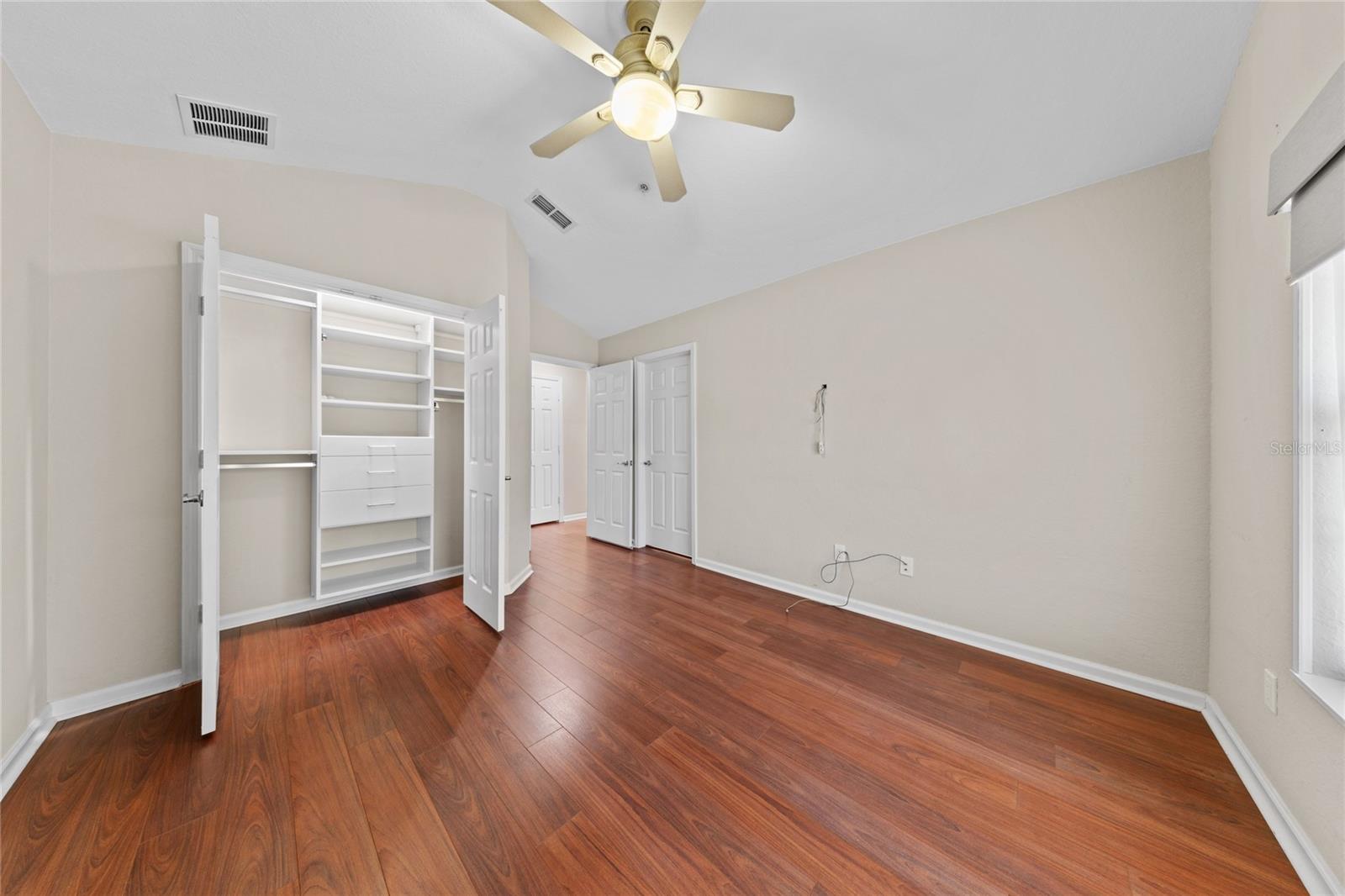 VISTAS/PHILLIPS COMMONS - Residential