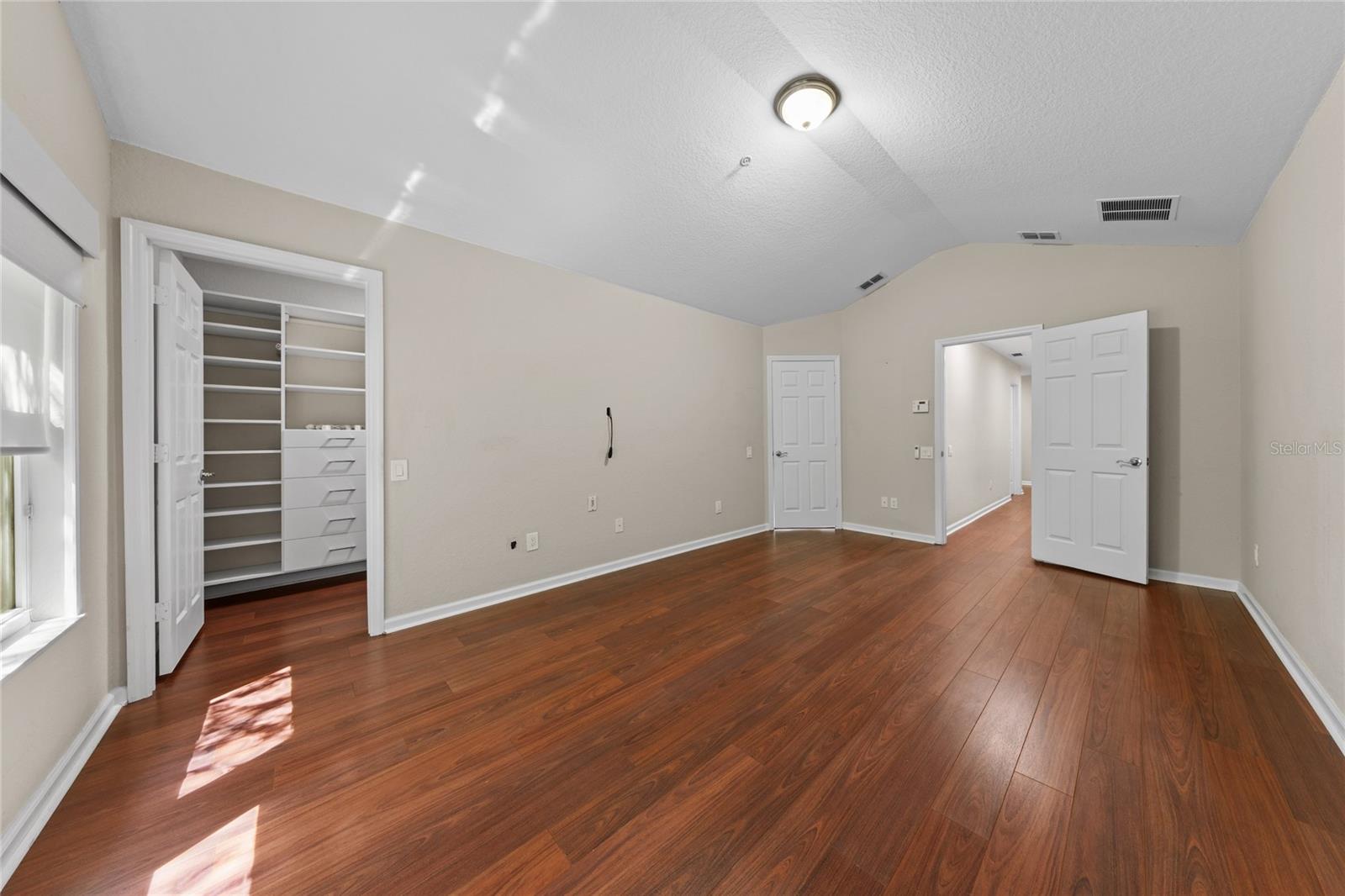 VISTAS/PHILLIPS COMMONS - Residential