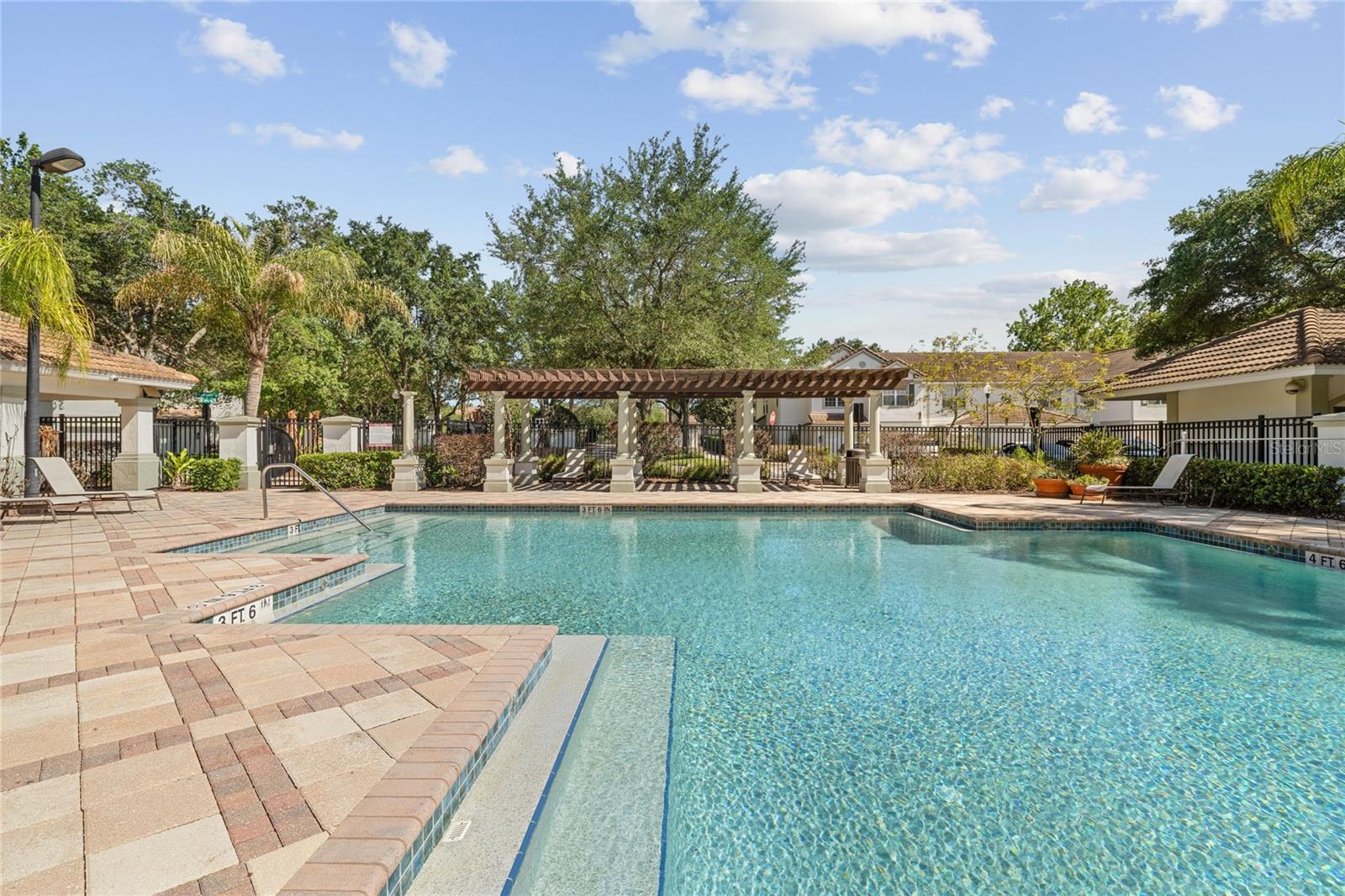 VISTAS/PHILLIPS COMMONS - Residential