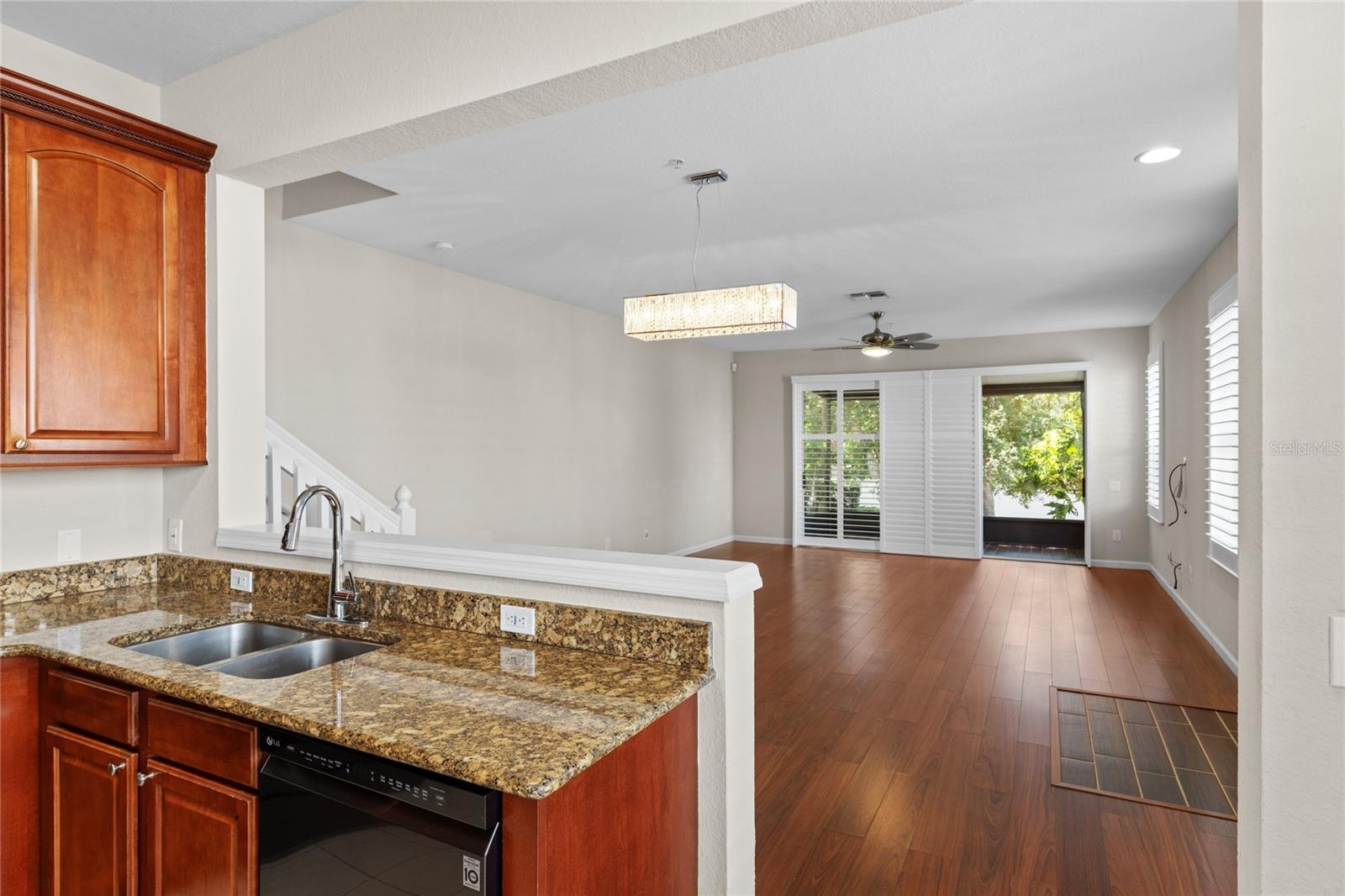 VISTAS/PHILLIPS COMMONS - Residential