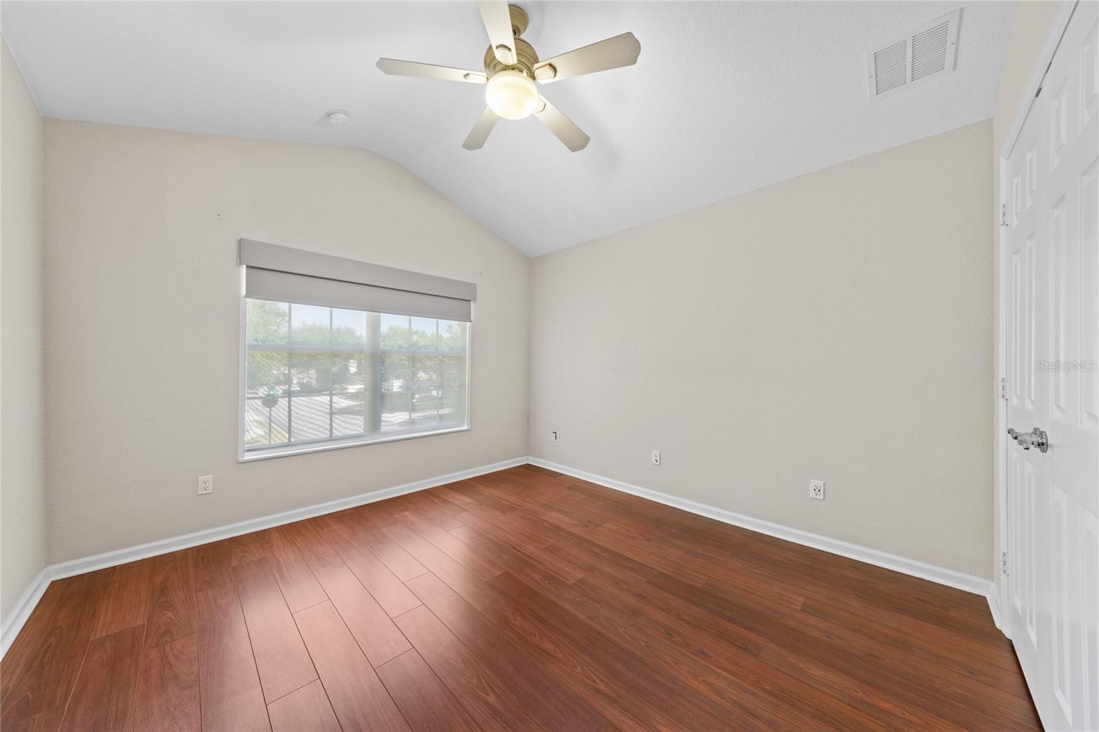 VISTAS/PHILLIPS COMMONS - Residential