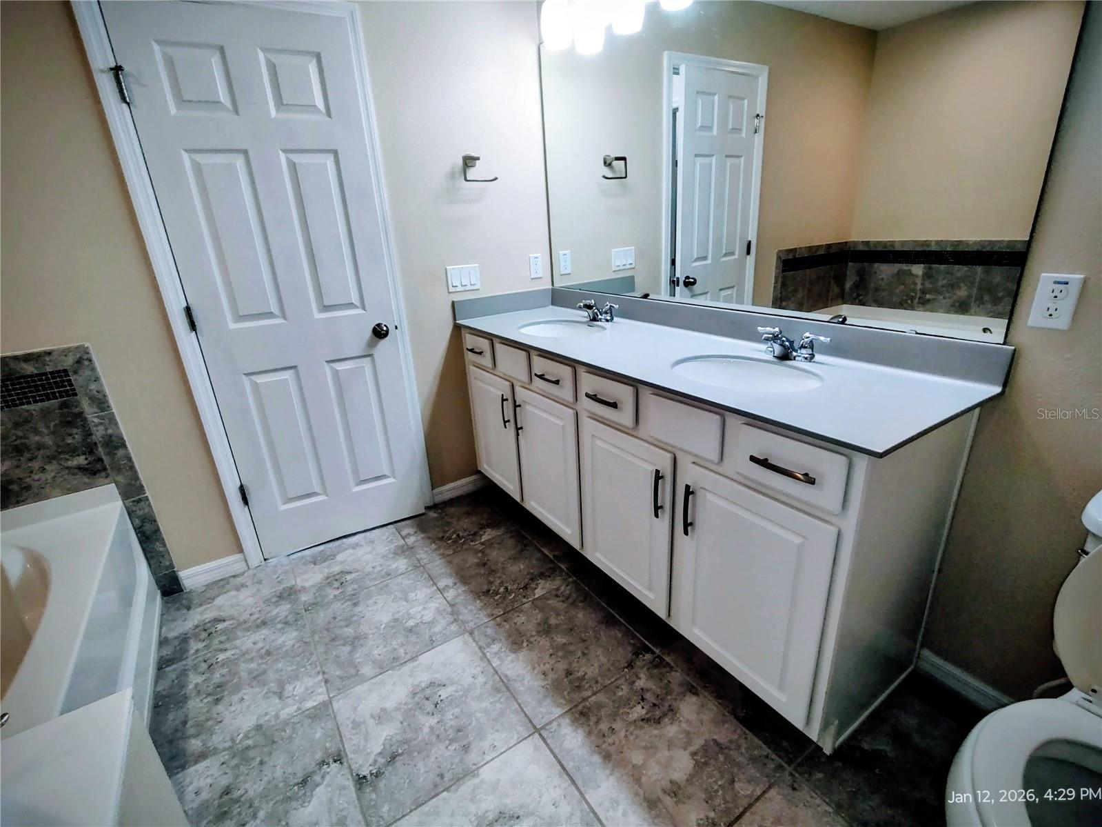 WATERBROOKE PH 1 - Residential