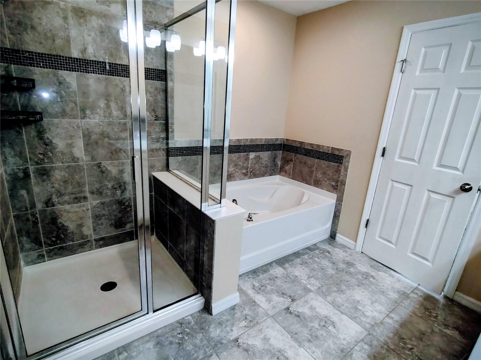 WATERBROOKE PH 1 - Residential