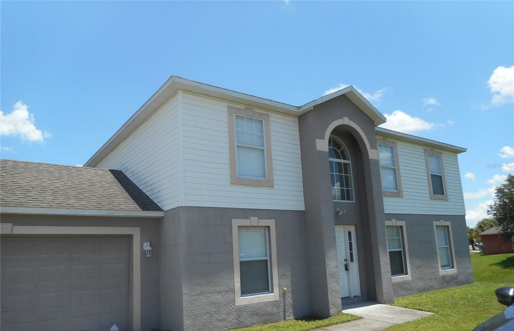 Photo of 950 Derbyshire Drive, Kissimmee, FL 34758 (MLS # S5146385)