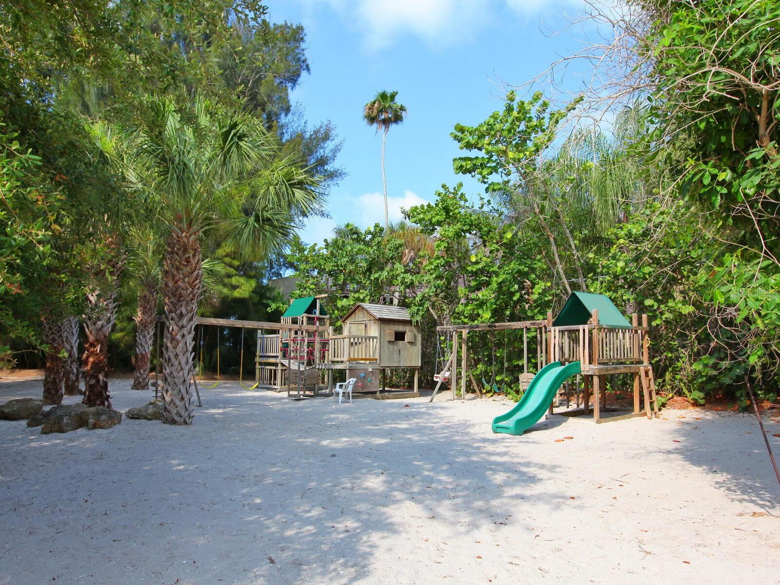 SANDERLING CLUB, SIESTA PROPERTIES - Residential