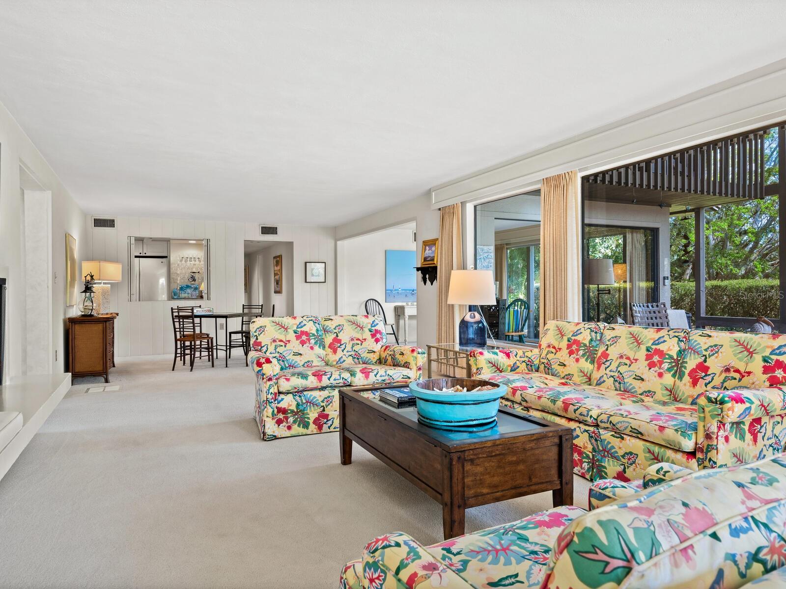 SANDERLING CLUB, SIESTA PROPERTIES - Residential