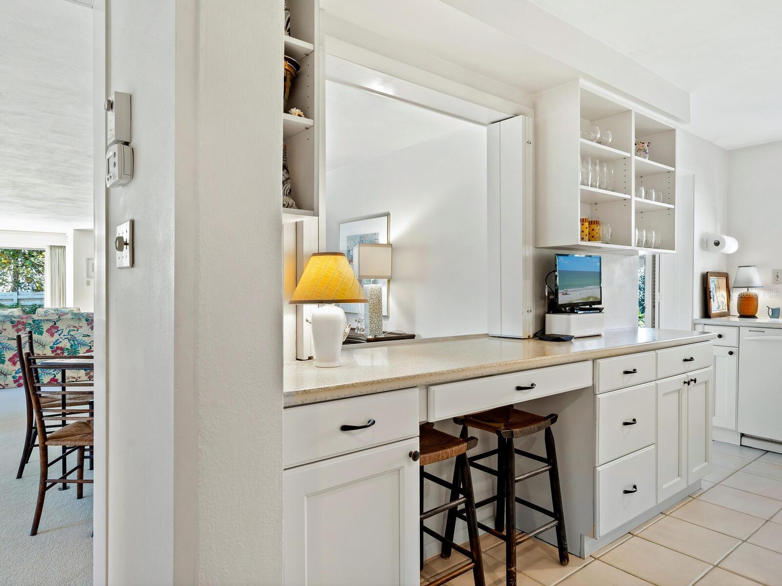 SANDERLING CLUB, SIESTA PROPERTIES - Residential