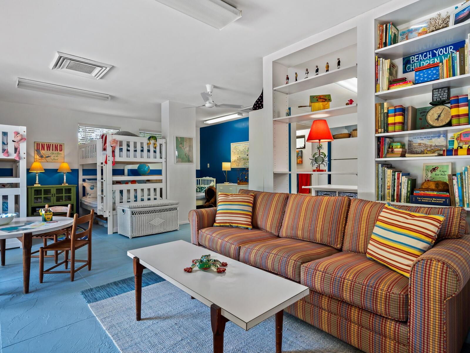 SANDERLING CLUB, SIESTA PROPERTIES - Residential