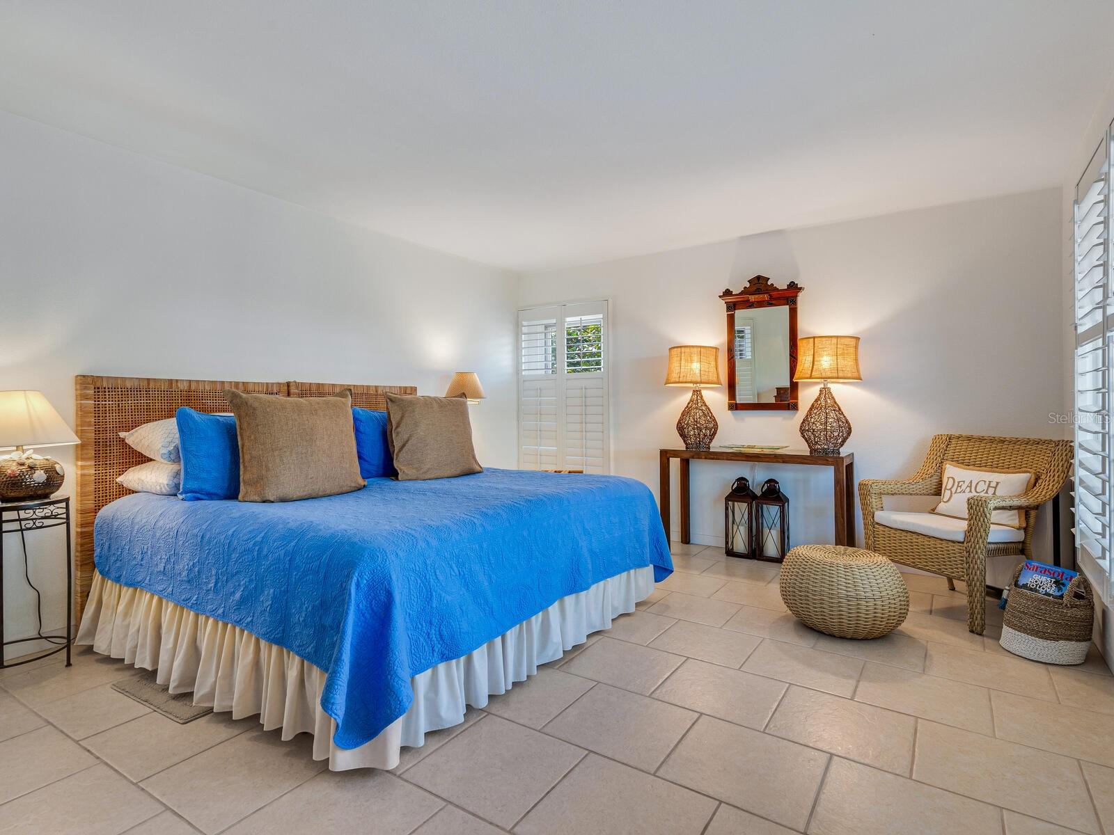 SANDERLING CLUB, SIESTA PROPERTIES - Residential