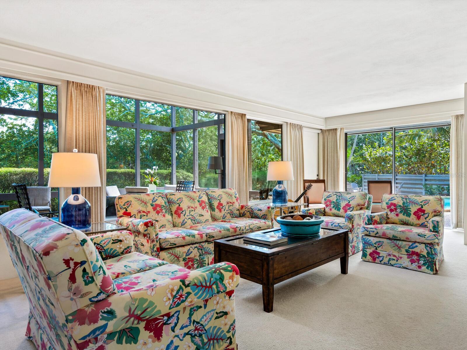 SANDERLING CLUB, SIESTA PROPERTIES - Residential