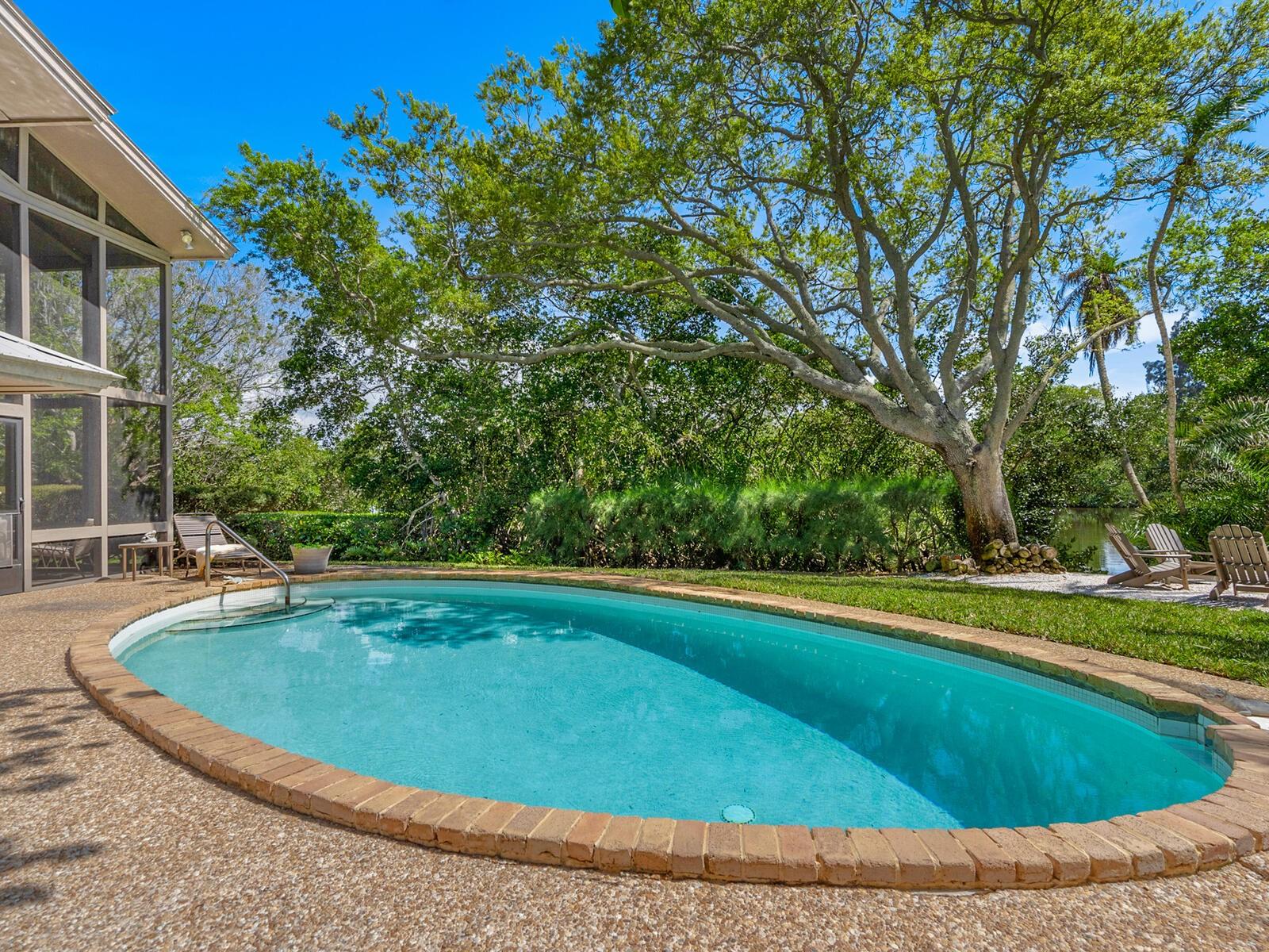 SANDERLING CLUB, SIESTA PROPERTIES - Residential