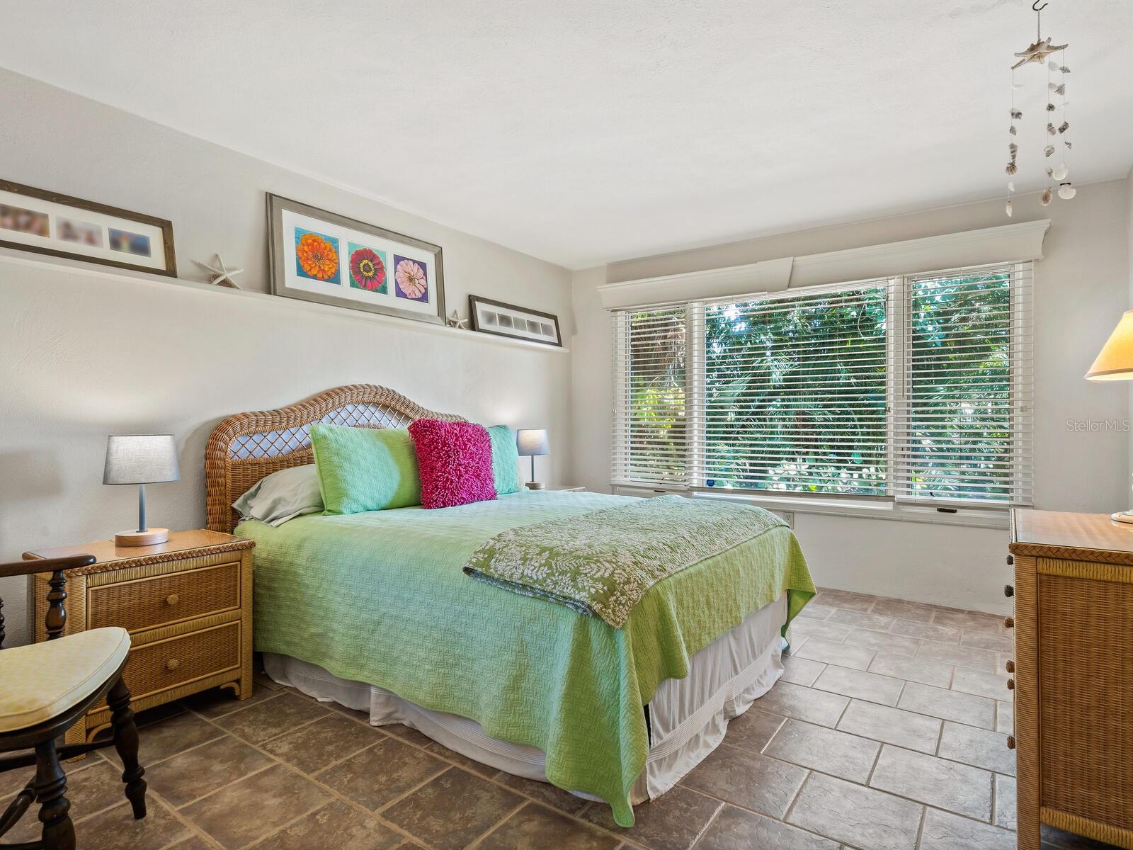 SANDERLING CLUB, SIESTA PROPERTIES - Residential