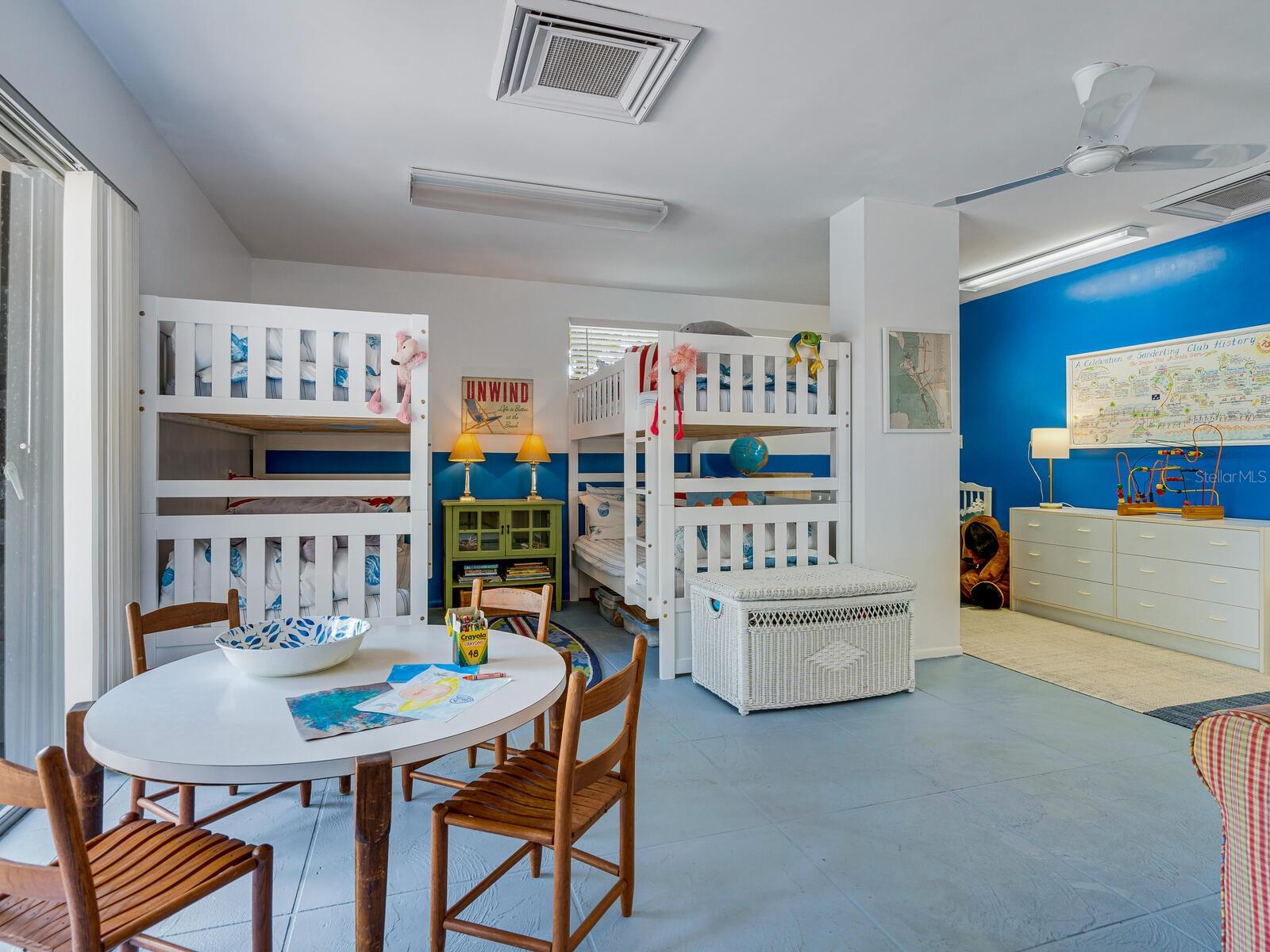 SANDERLING CLUB, SIESTA PROPERTIES - Residential