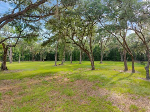 Tiny photo for 11140 NW 160th Avenue, Morriston, FL 32668 (MLS # OM726222)