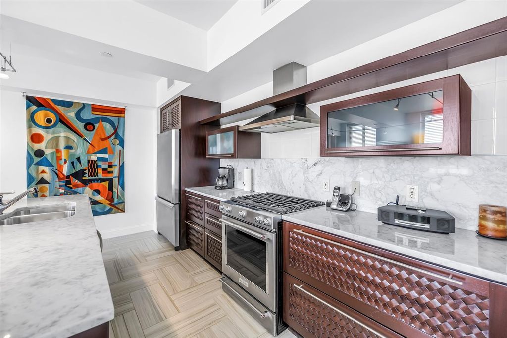 Photo of 405 Central Avenue #600, St Petersburg, FL 33701 (MLS # TB8414131)