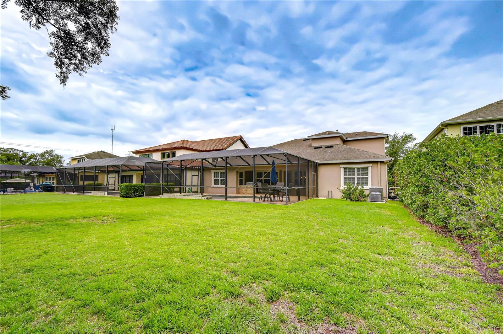 6335 KNOB TREE DRIVE