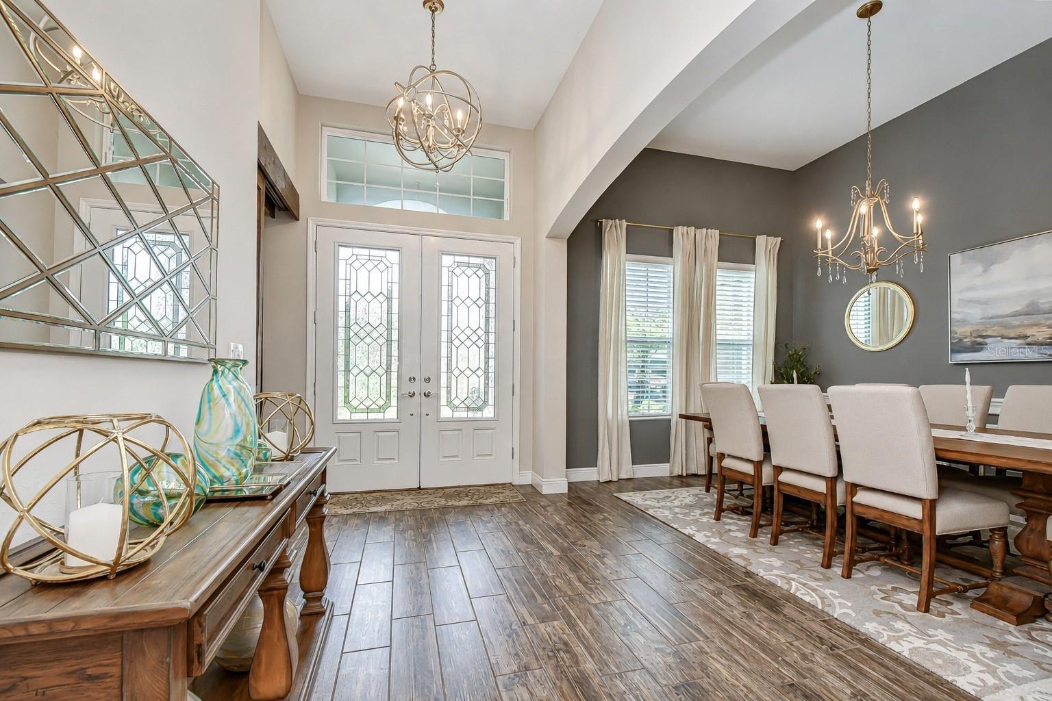 6335 KNOB TREE DRIVE