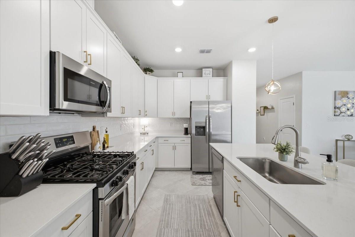 5250 CORAL REEF WAY