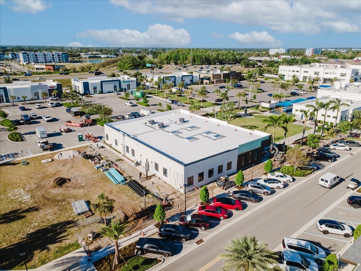 FRUITVILLE COMMONS LAND CONDO - Commercial Lease