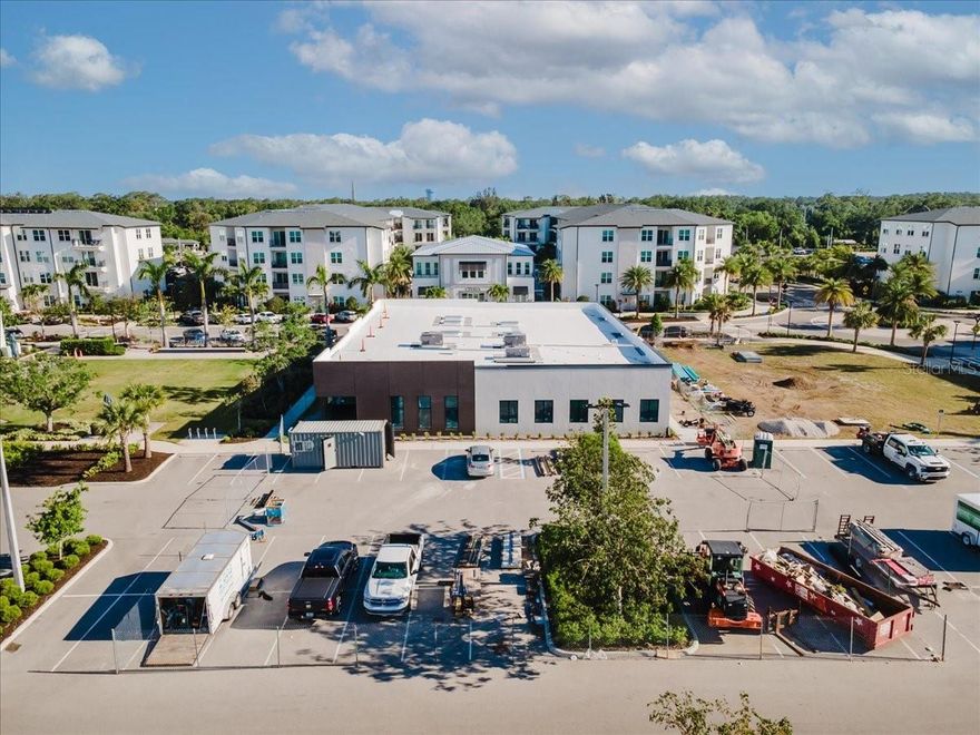 Pre-Construction. To be built. Retail and Office space available for lease in one of East Sarasota’s premier mixed-use consumer destinations.  Perfect for retail, office, medical or food. Available for Occupancy Feb./March 2025. Within the Fruitville Commons Shopping Center with a Strong Mix of National and Regional tenants, Including Dunkin' Donuts, Cooper's Hawk Winery and Restaurant, Clive David Furniture and Twin Peaks to name a few. Prime Location off I-75 and Close to New Residential & Mixed-Use Developments, Including Fruitville Commons Apartments, Waterside at Lakewood Ranch 128,000+ Residents & 58,000+ Employees Currently Support Trade Area 30,500 + AADT (Annual Average Daily Traffic) on Fruitville Road and Jacobs Intersection and 139,600 + AADT on I-75 (Exit for Shopping Center).