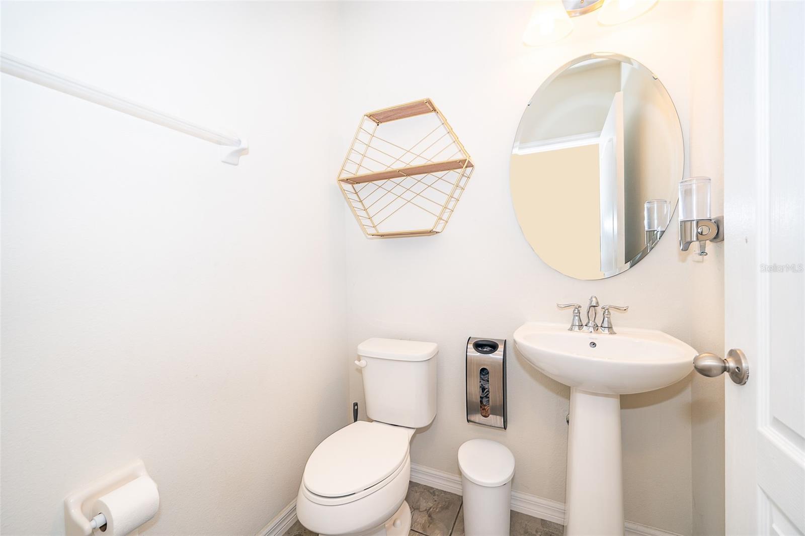 VILLAGIO - Residential Lease