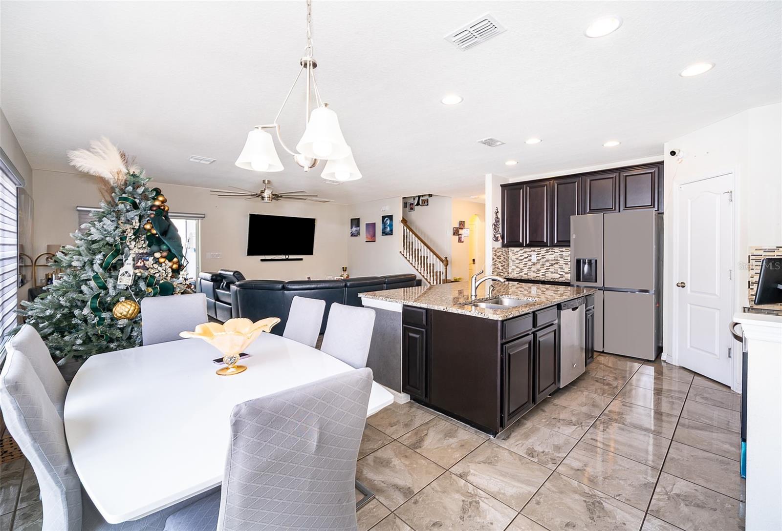 VILLAGIO - Residential Lease