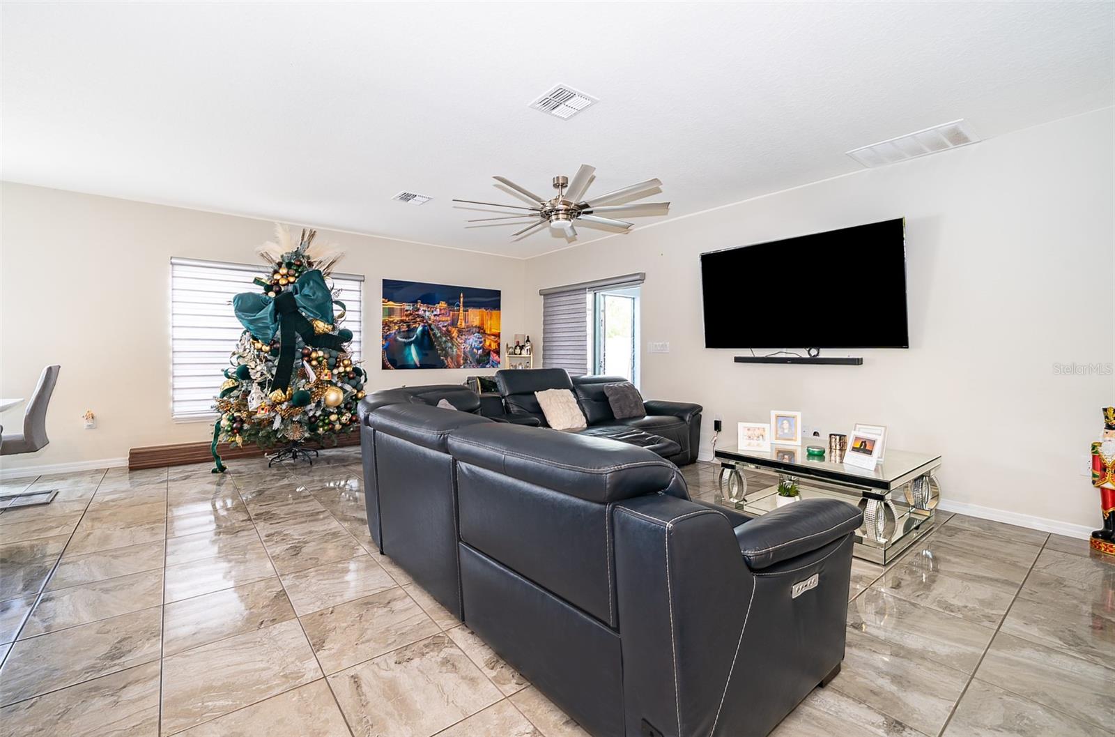 VILLAGIO - Residential Lease