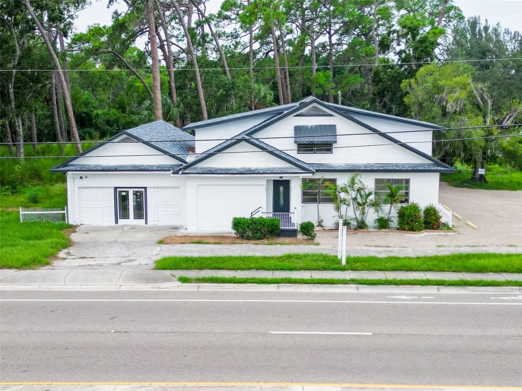 Photo of 301 N Us Highway 41, Ruskin, FL 33570 (MLS # TB8428605)