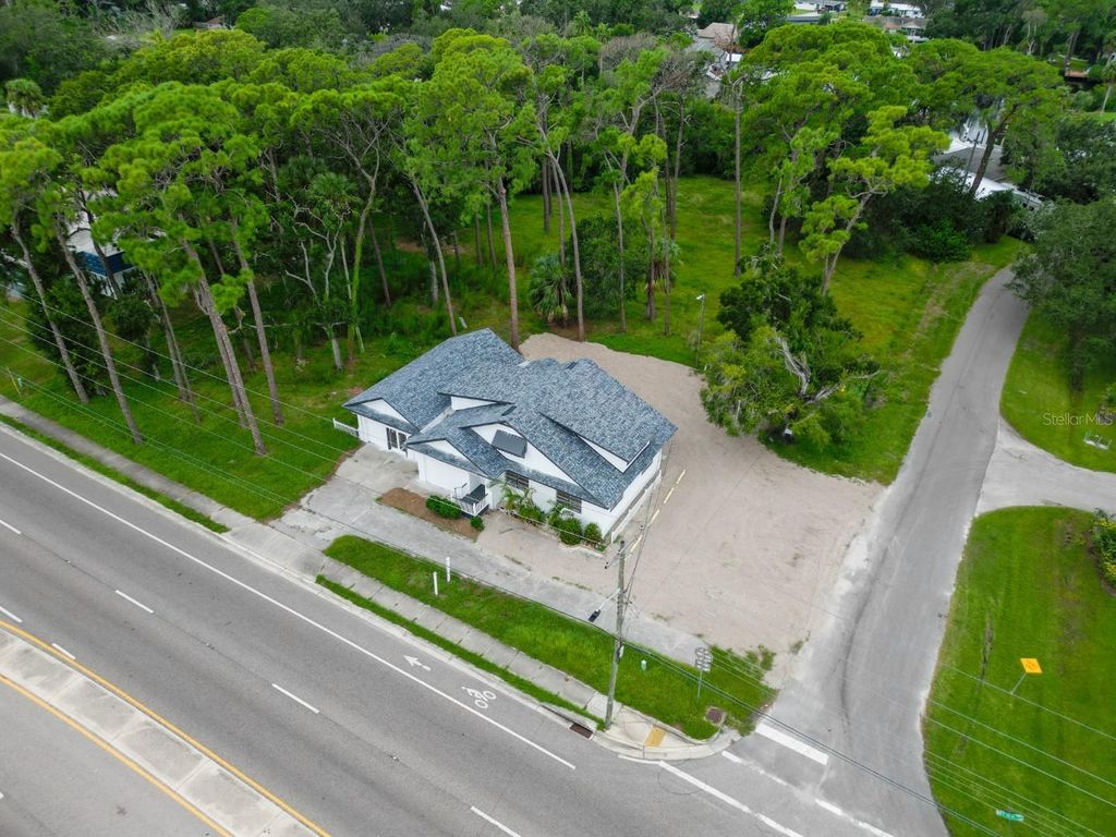 Photo of 301 N Us Highway 41, Ruskin, FL 33570 (MLS # TB8428605)