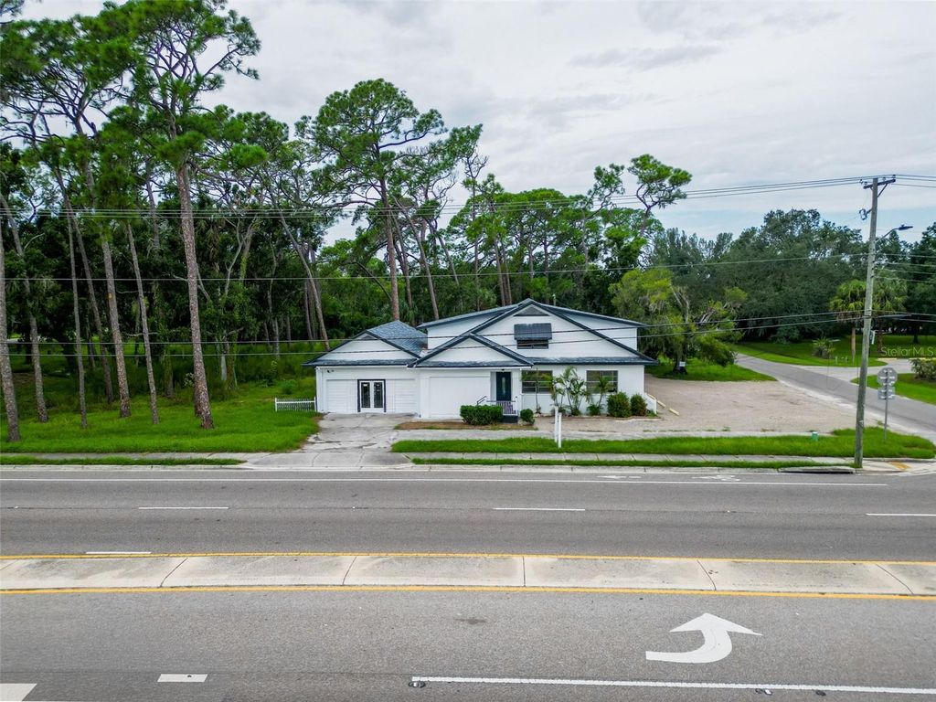 Photo of 301 N Us Highway 41, Ruskin, FL 33570 (MLS # TB8428605)