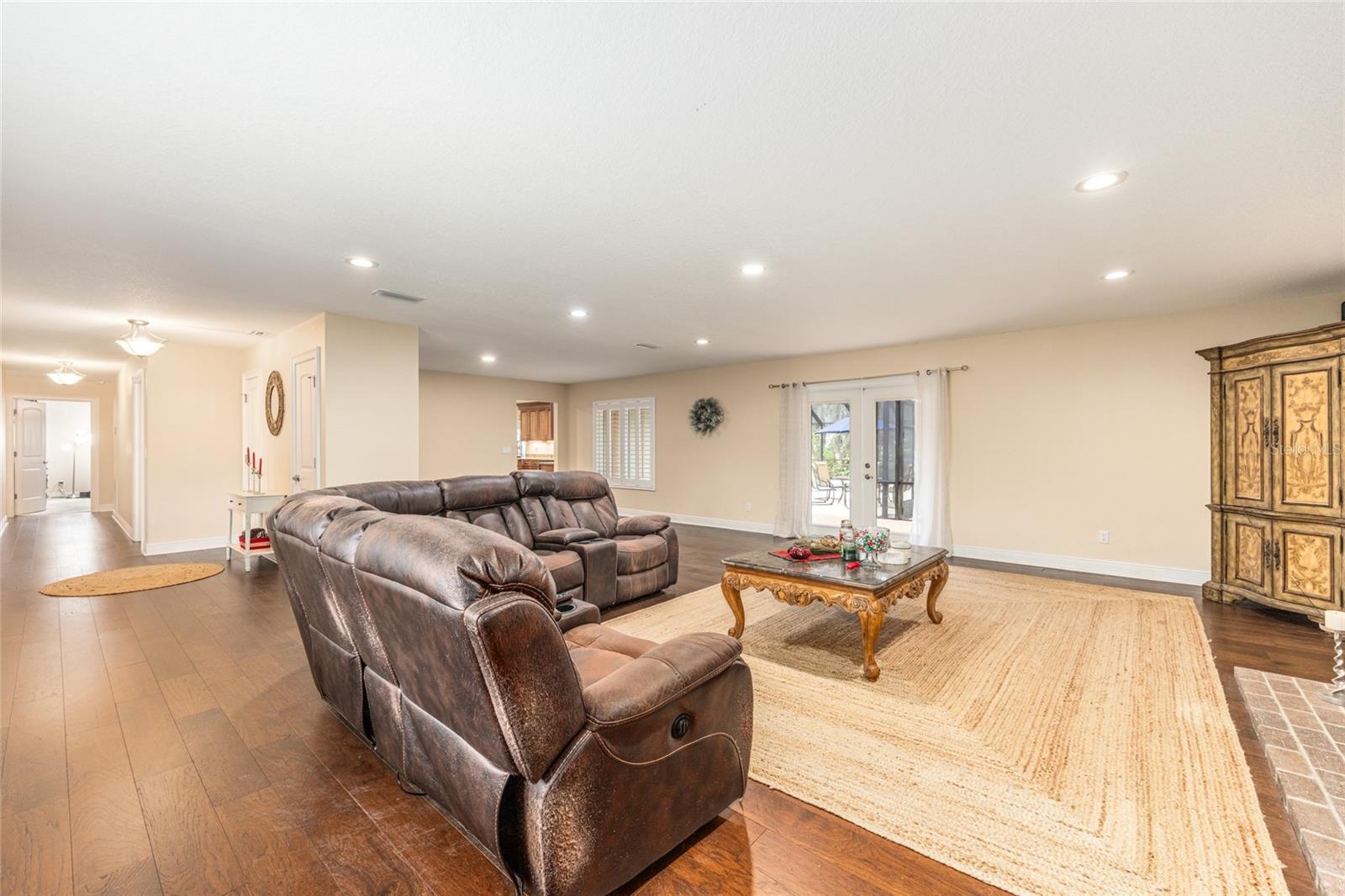 MEADOW LANDS - Residential