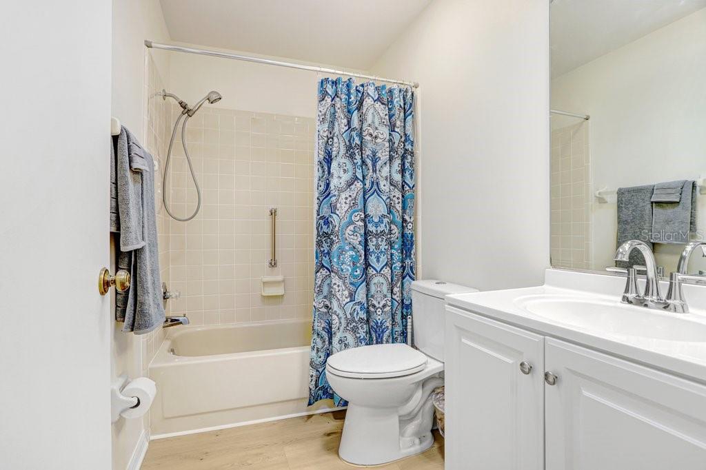 IDLEWOOD CONDO PH 2 - Residential