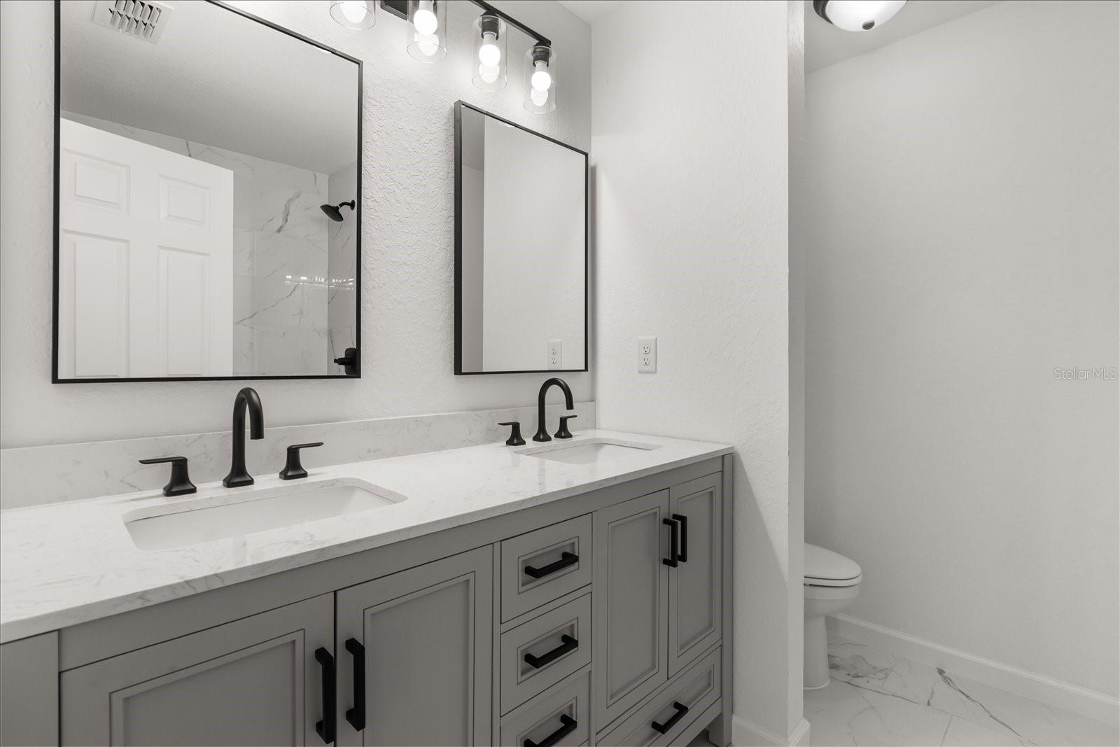 COLUMBIA CITY - Residential