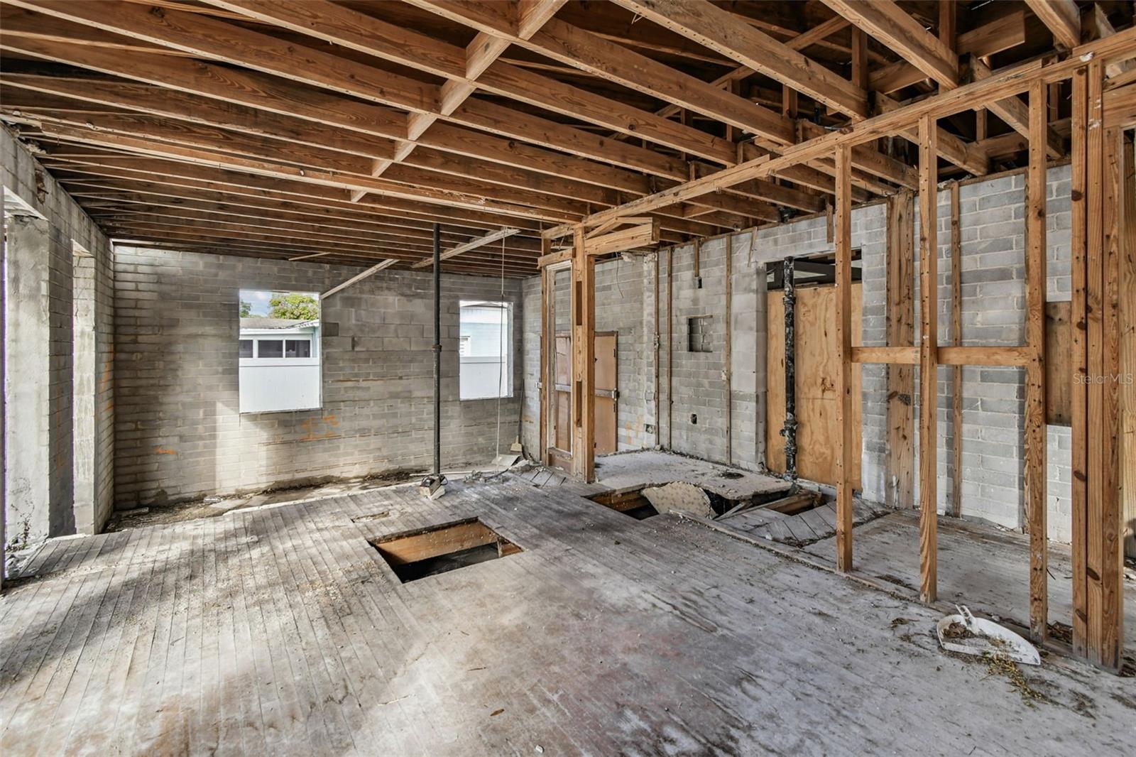 LAKE SUE PARK - Land