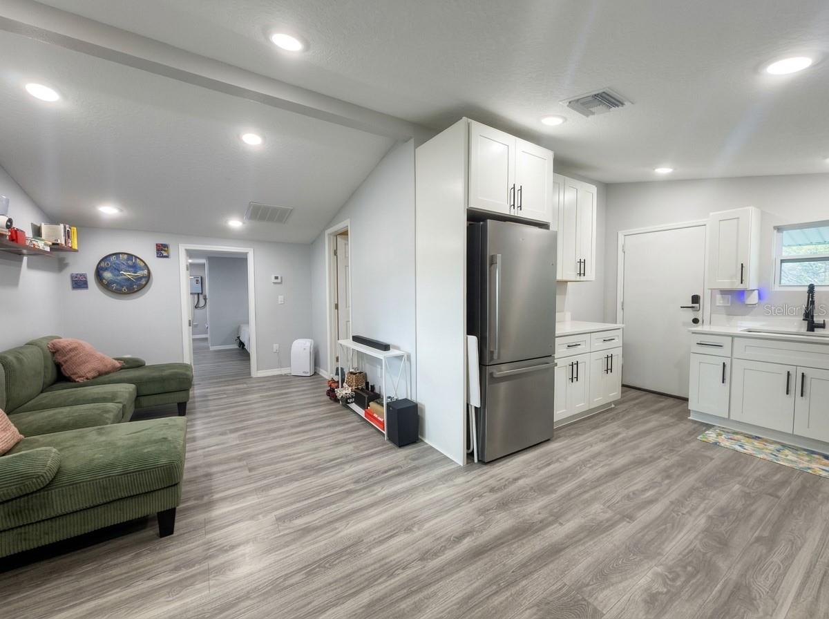 PINE GROVE PARK - Residential