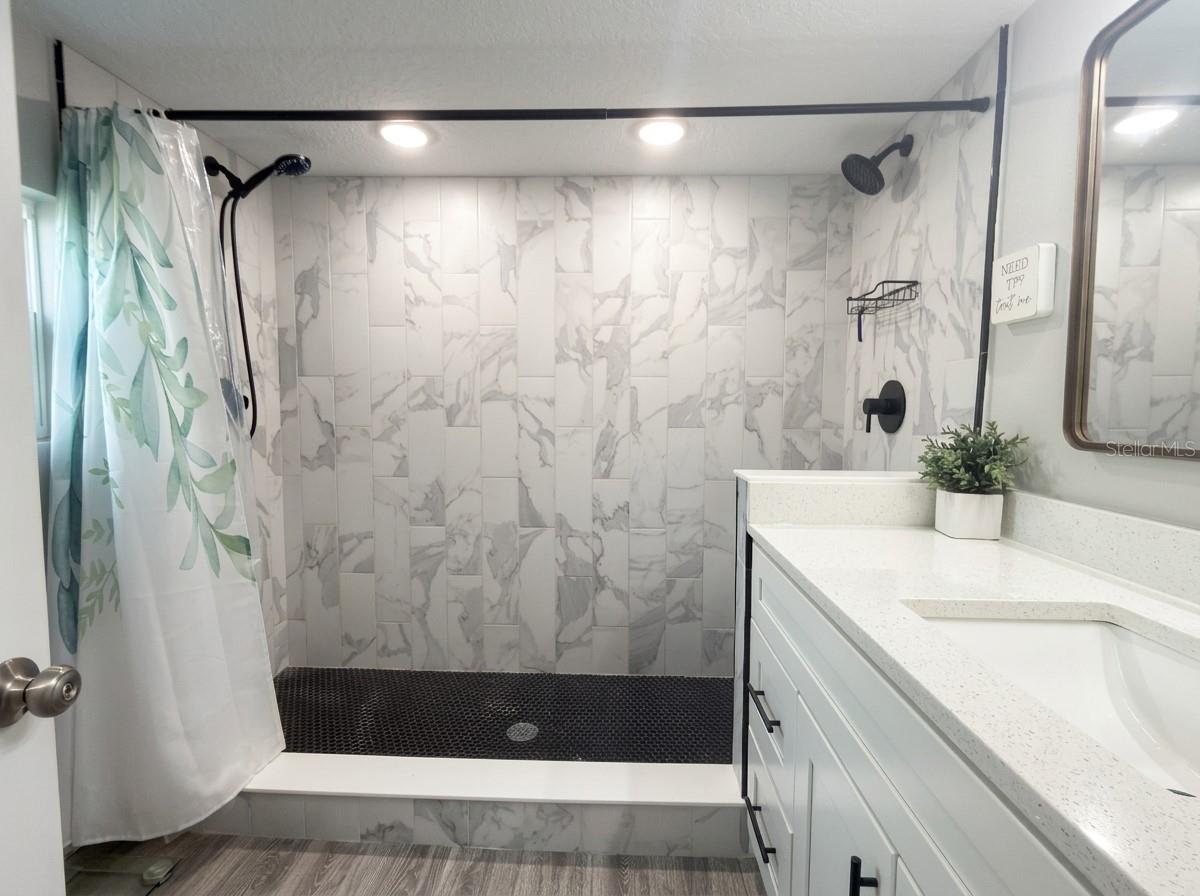 PINE GROVE PARK - Residential