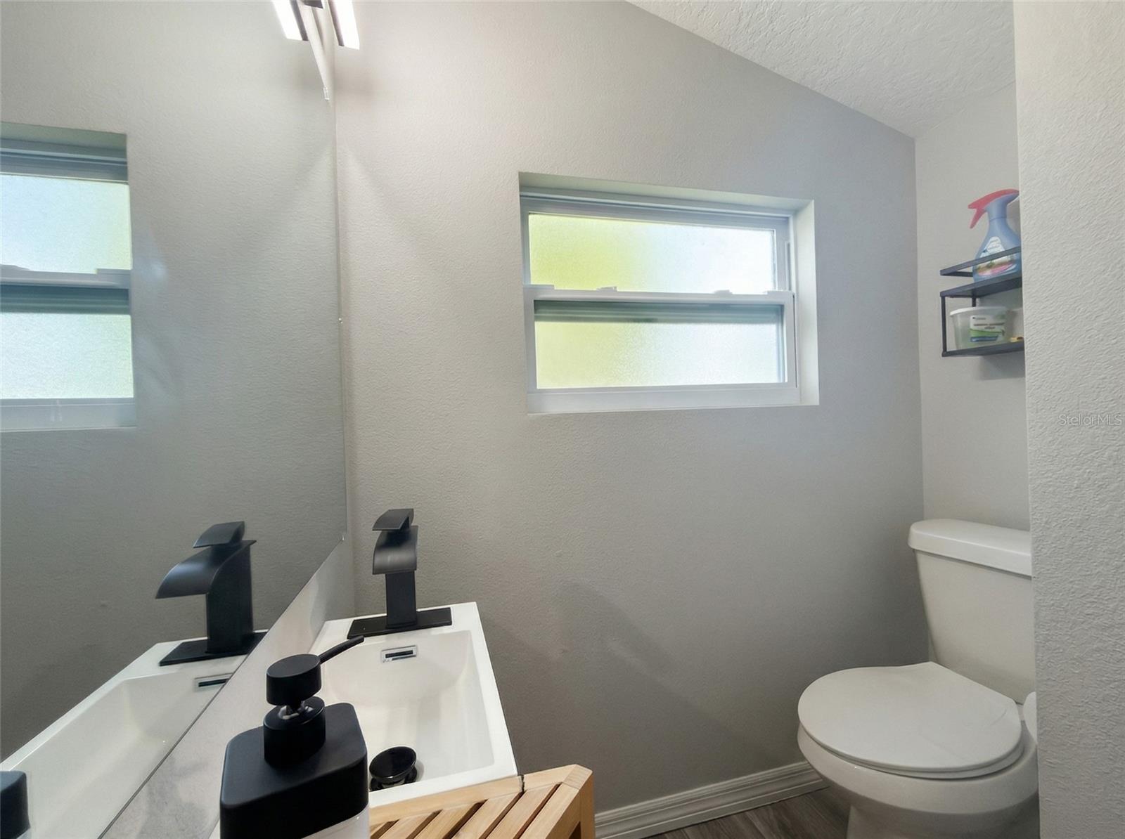 PINE GROVE PARK - Residential