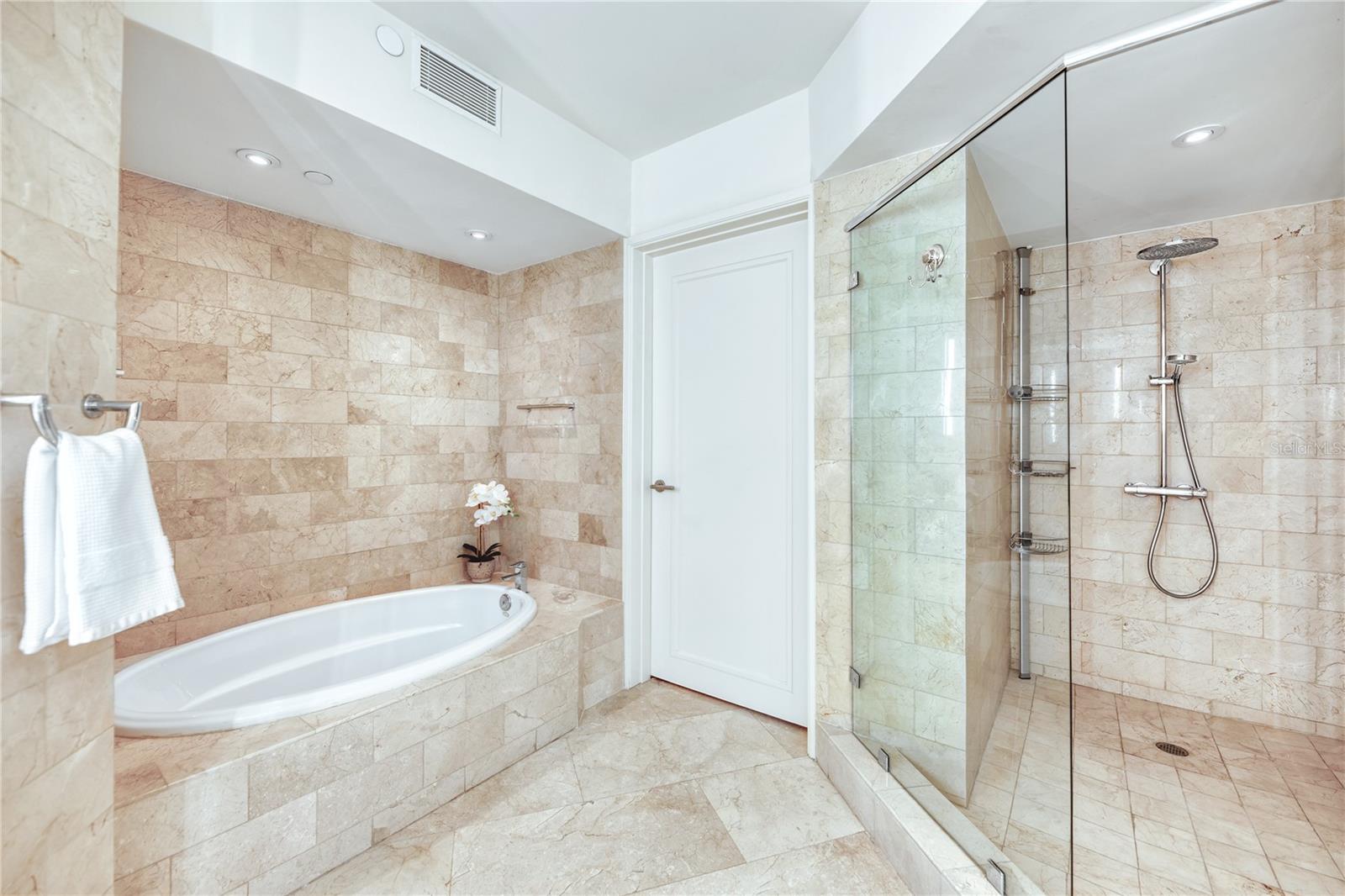 CONDADO - Residential