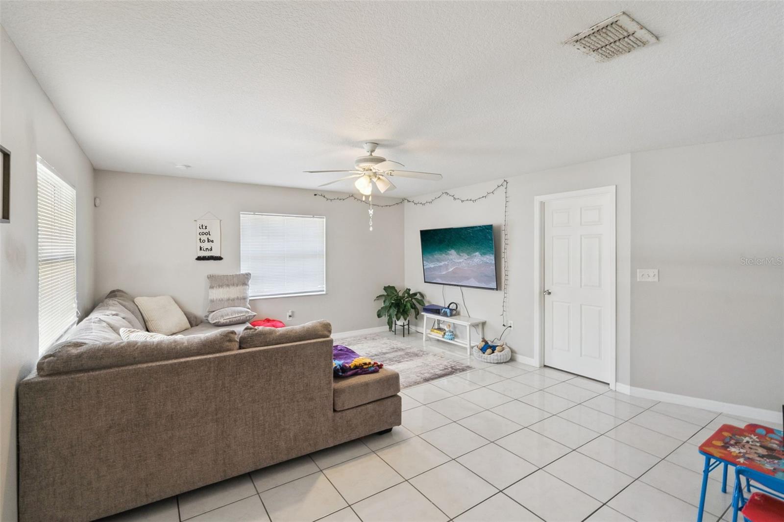 303 AZINCOURT LANE A & B