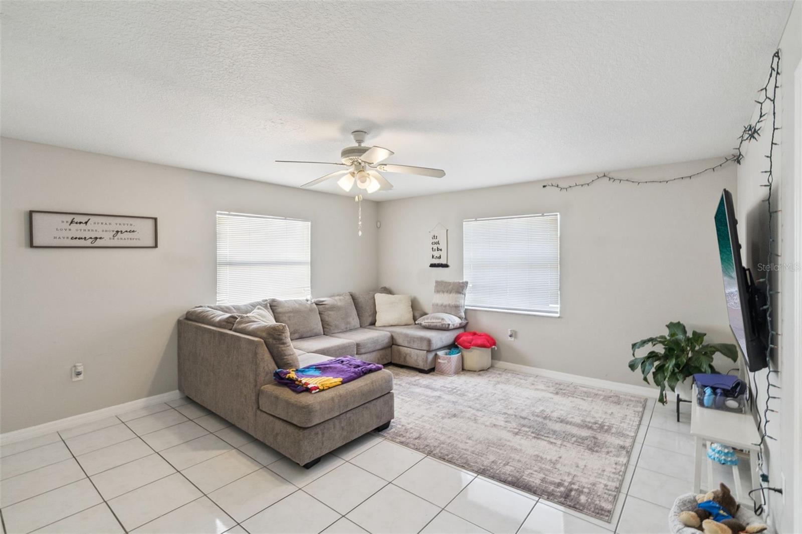 303 AZINCOURT LANE A & B